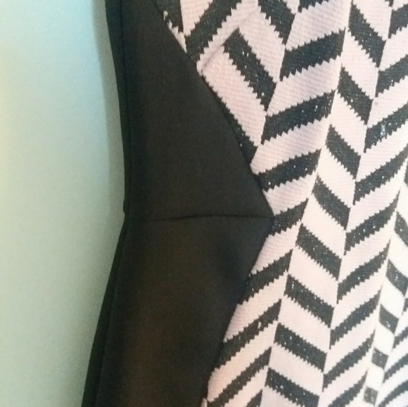 Dress - Picture 5 of 6